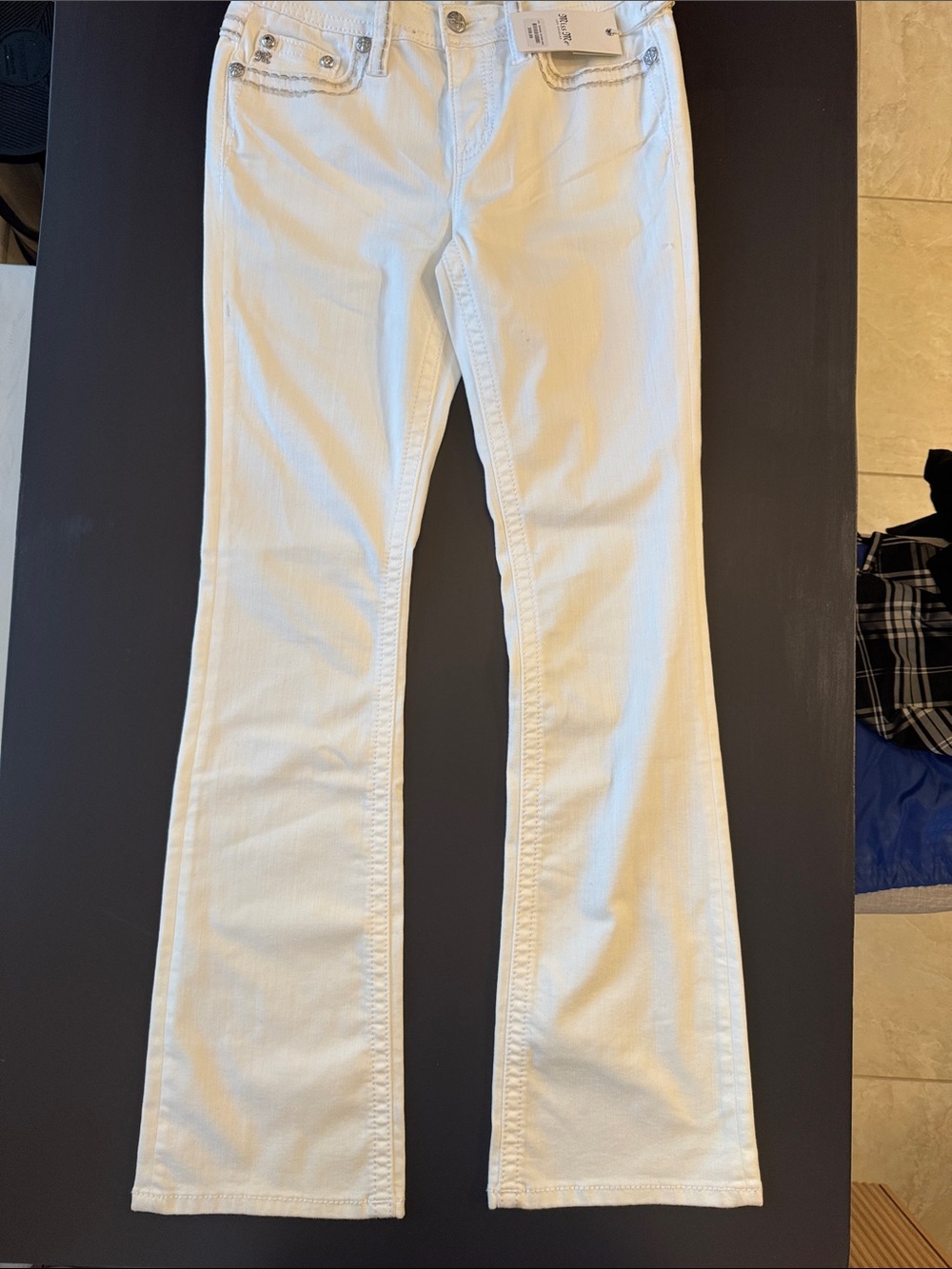 NWT Miss Me white midrise boot cut jeans size 29×34